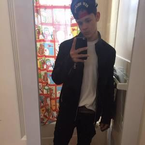 Meet your Posher, Chris